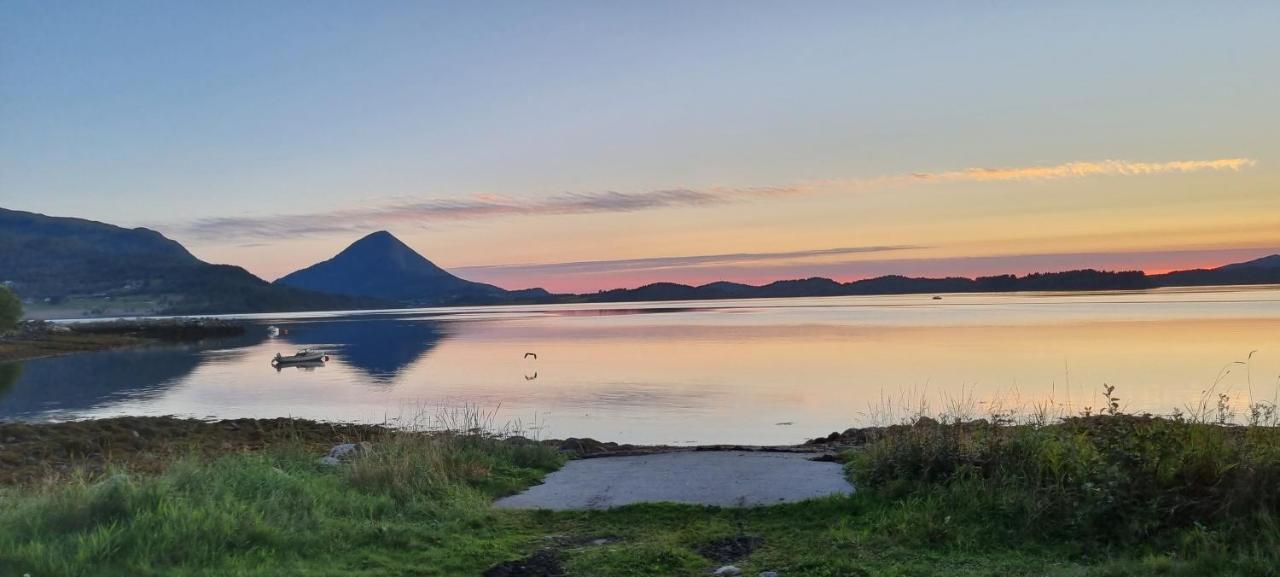 Rødseth gårdsovernatting Dobbeltrom Hotell Molde Eksteriør bilde